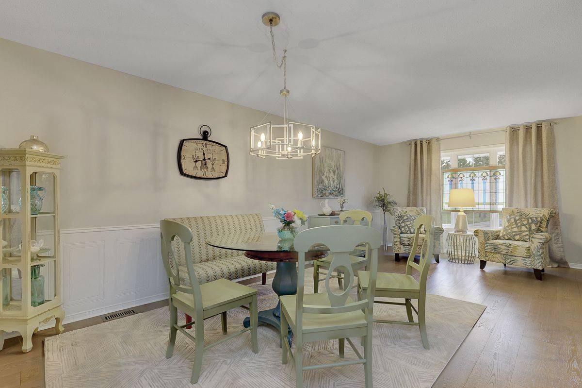 191 Cresthaven DR, Barrhaven, ON K2G 6Y2