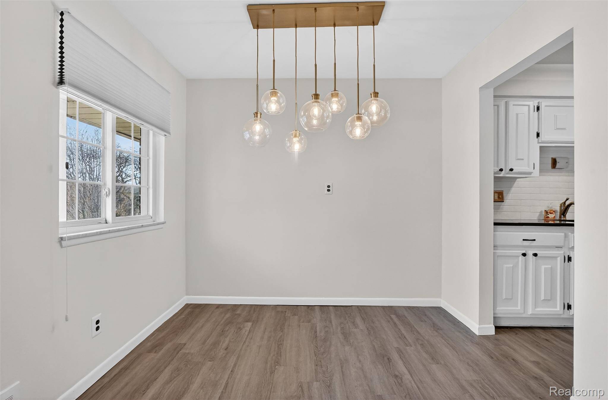 22850 E 9 Mile RD #11, St. Clair Shores, MI 48080