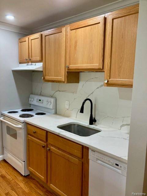 2941 Seymour Lake, Oxford Charter Township, MI 48371