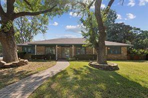 1702 Paisley Drive, Arlington, TX 76015