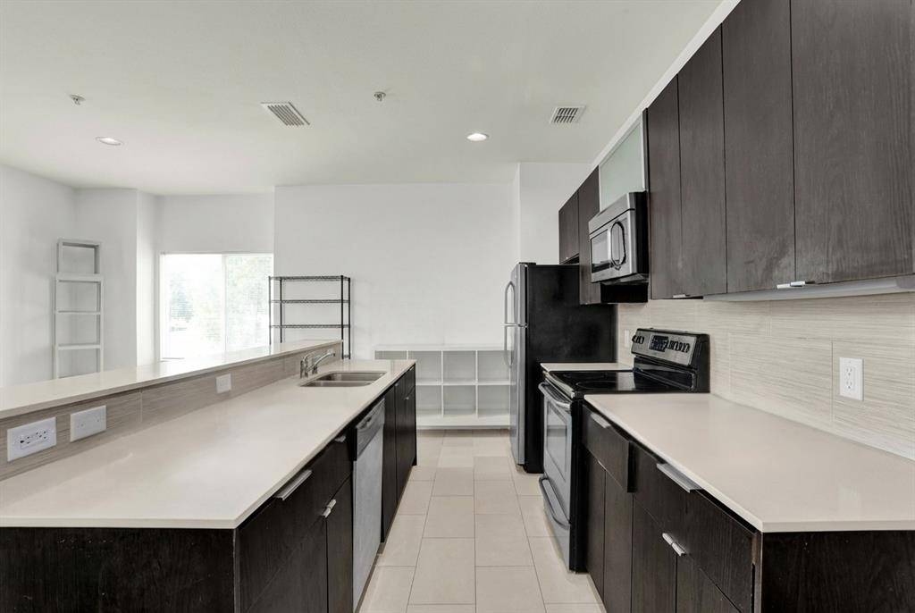 107 N Merrill Avenue, Duncanville, TX 75116