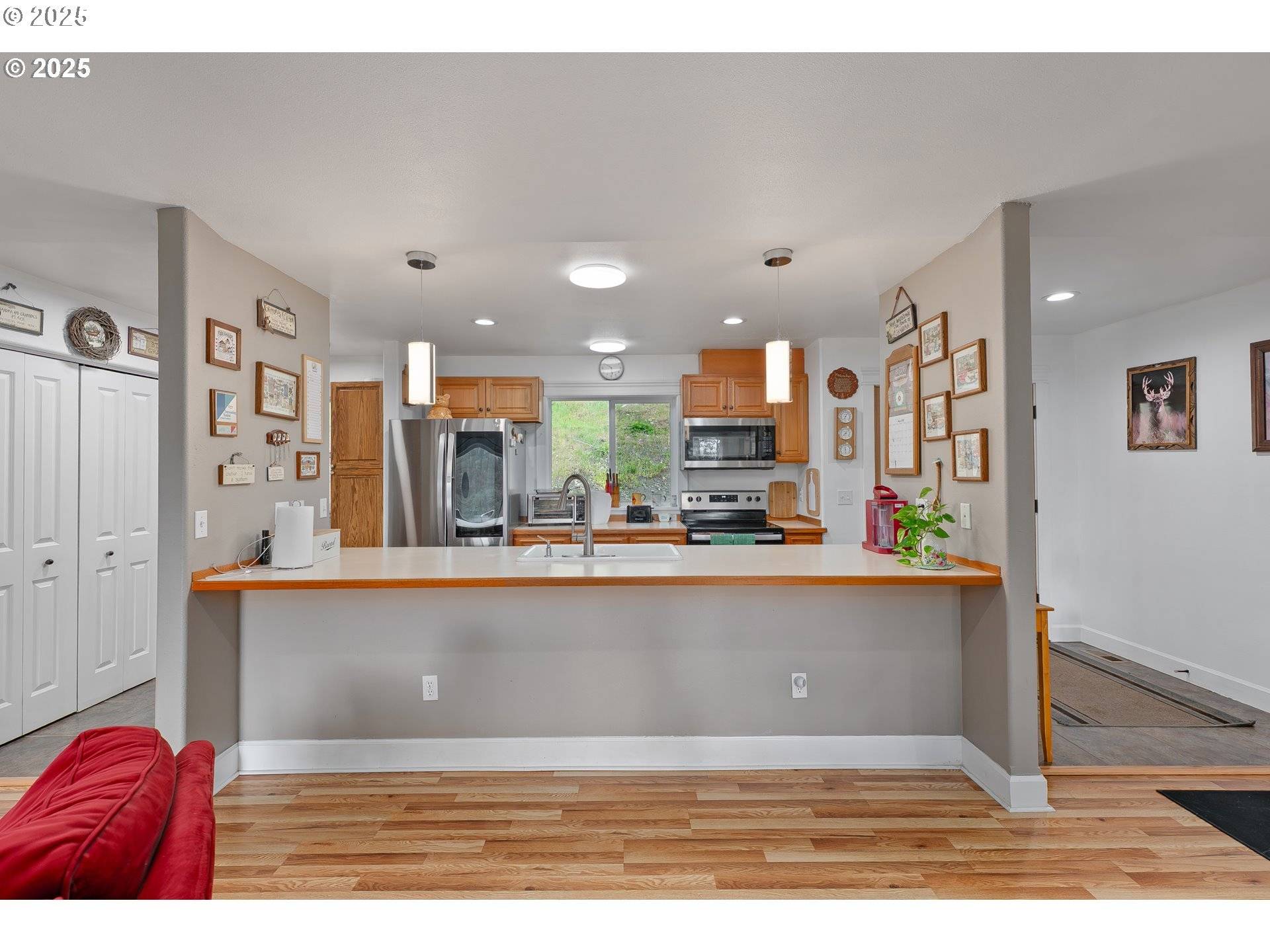 460 HUCKLEBERRY MT LN, Riddle, OR 97469