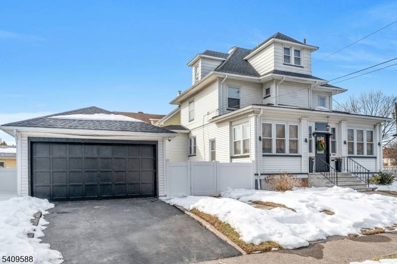 214 Trenton Ave, Clifton City, NJ 07011