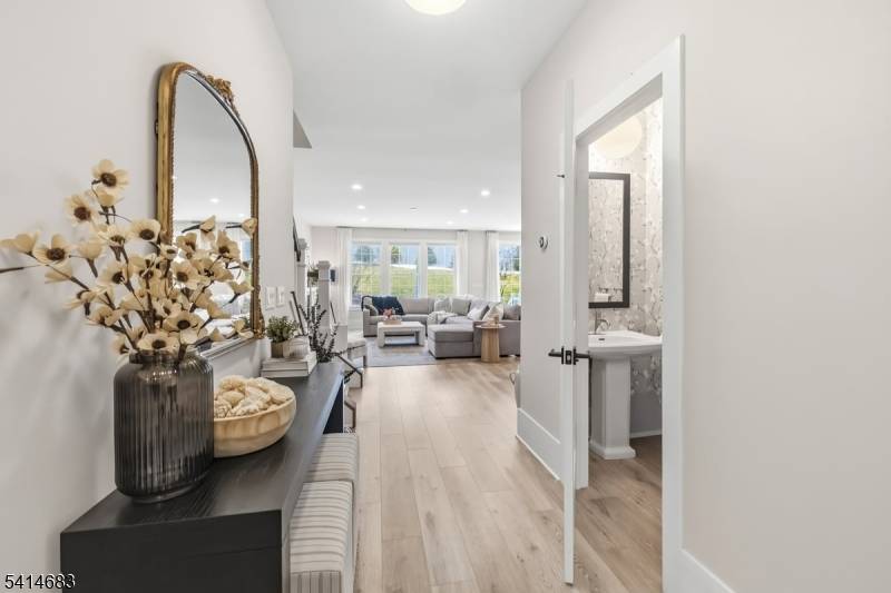 24 Aspen Dr, Cedar Grove Twp., NJ 07009