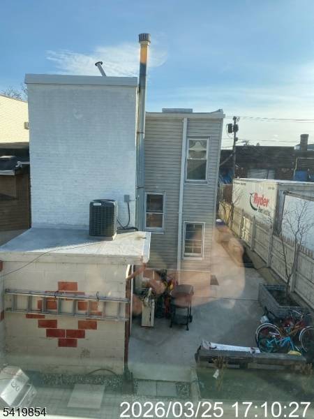 38 Delancy St, Newark City, NJ 07105