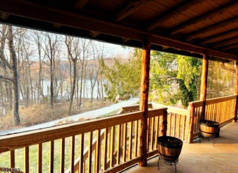 107 Cedar Dr, Andover Twp., NJ 07860