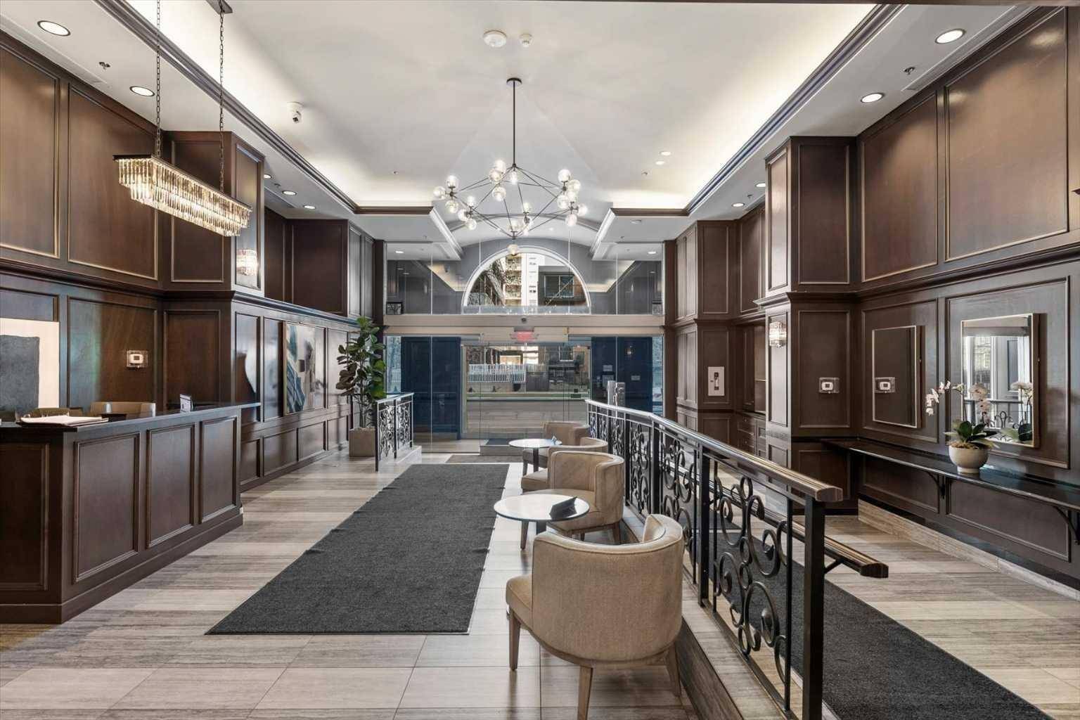 817 15 AVE SW #500, Calgary, AB T2R 0H8