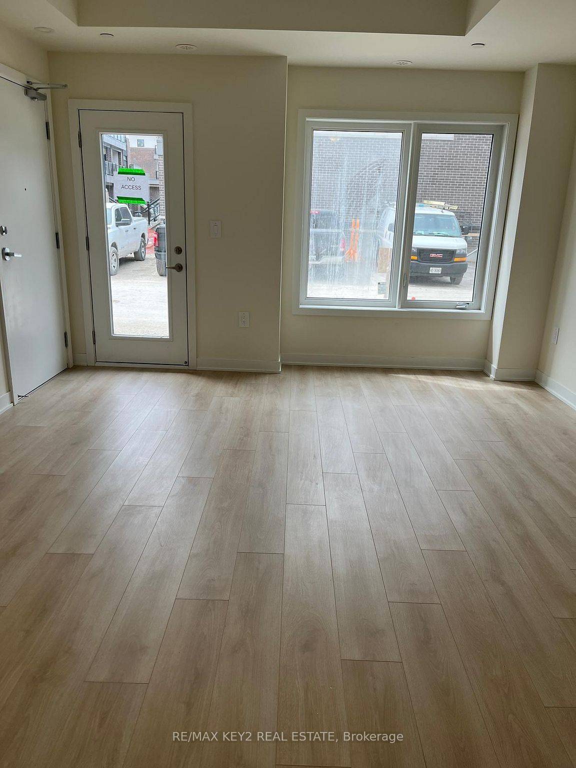 1695 Dersan ST #230, Pickering, ON L1X 0S9