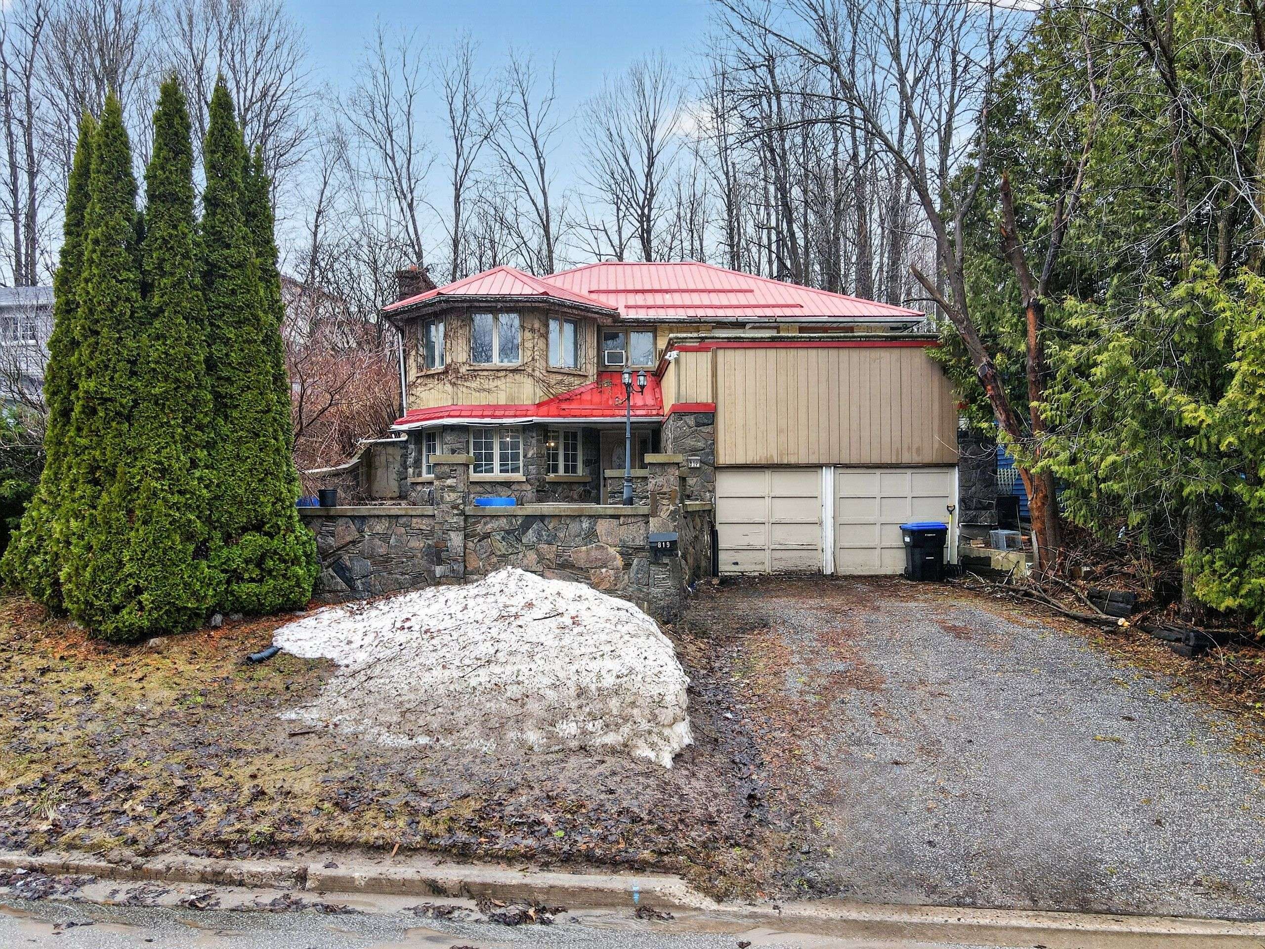 819 Birchwood DR, Midland, ON L4R 4Y3