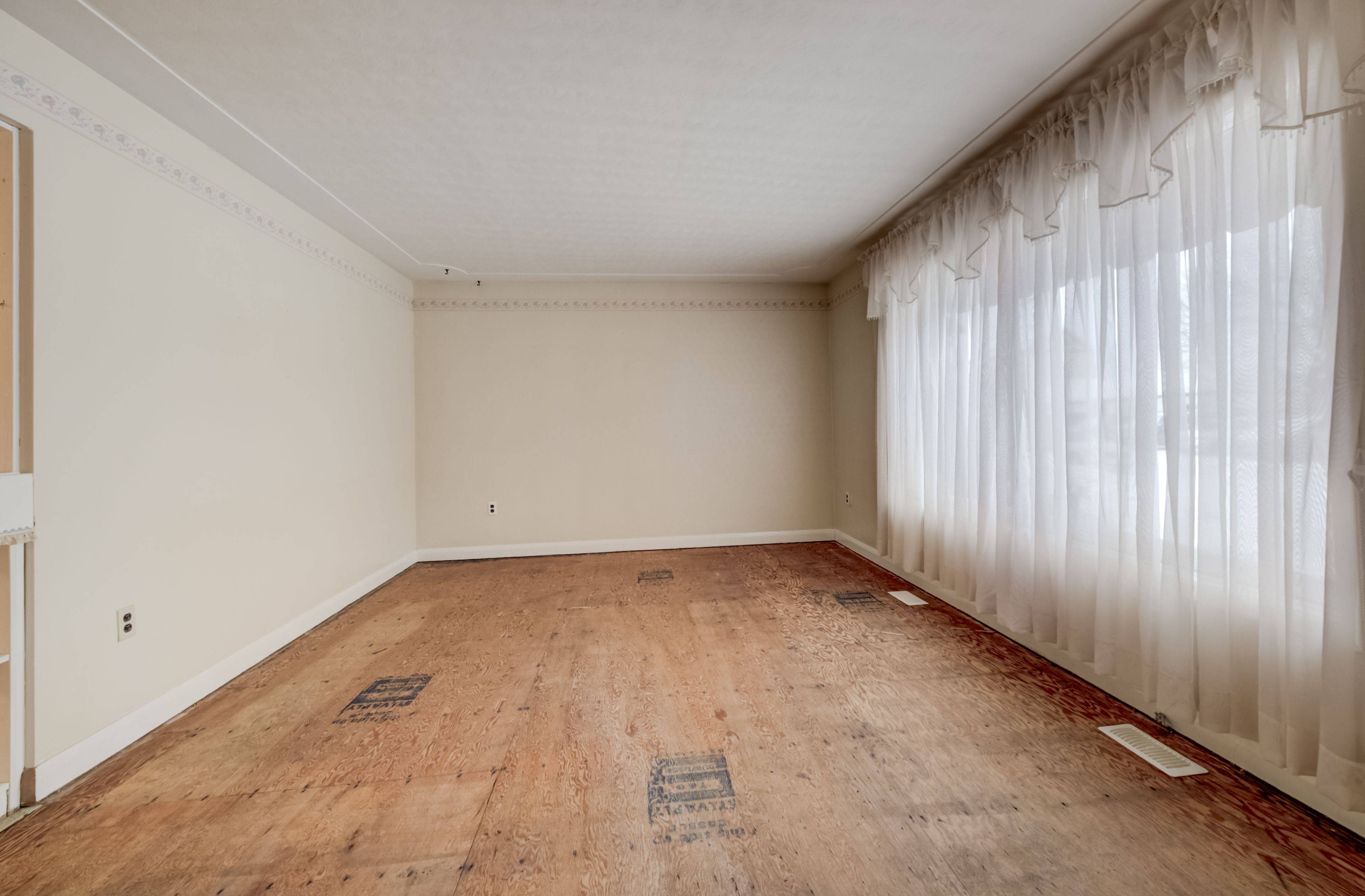 130 King ST E, Wellington North, ON N0G 2L2