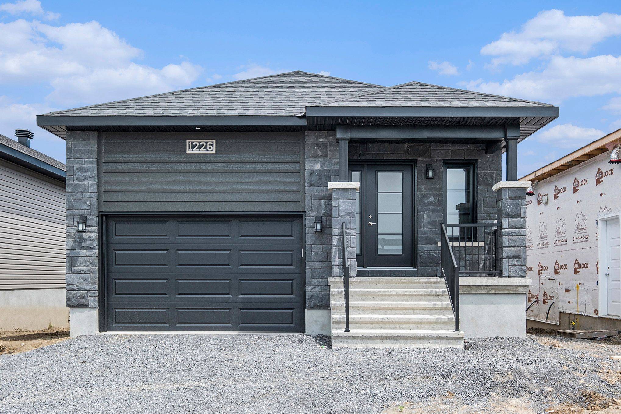 1226 MONTBLANC CRES #A, Russell, ON K0A 1W0