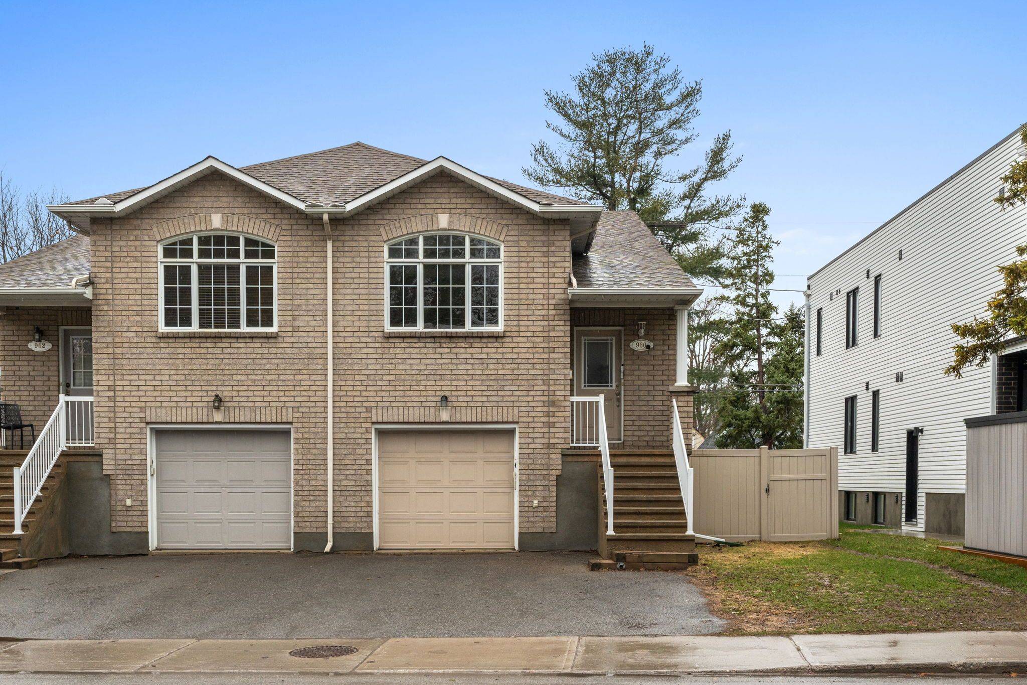 960 FISHER AVE W, Carlington - Central Park, ON K1Z 6P4