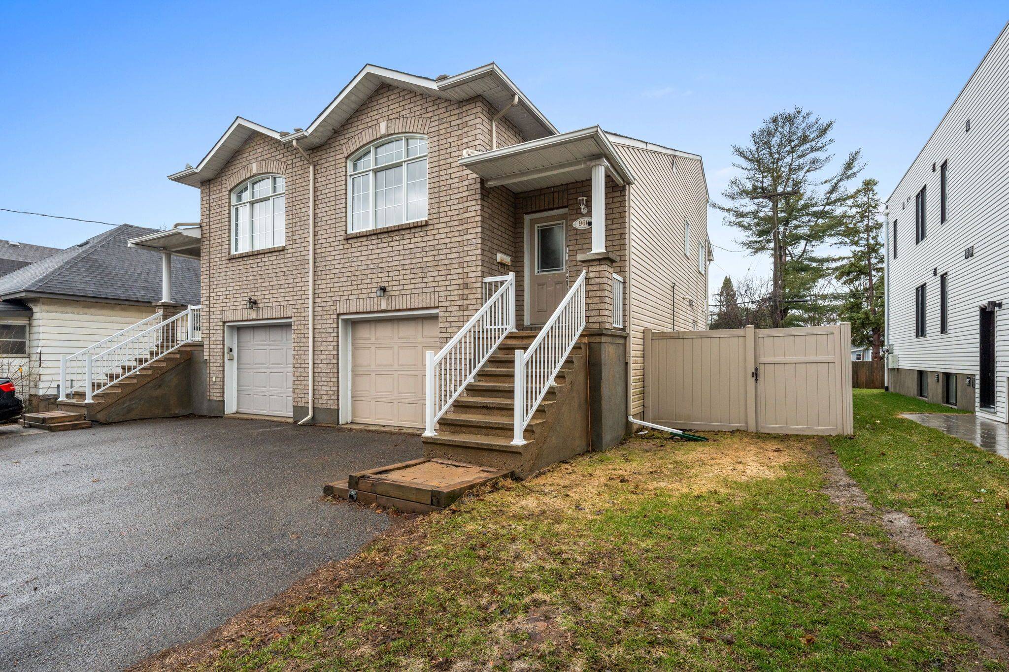 960 FISHER AVE W, Carlington - Central Park, ON K1Z 6P4