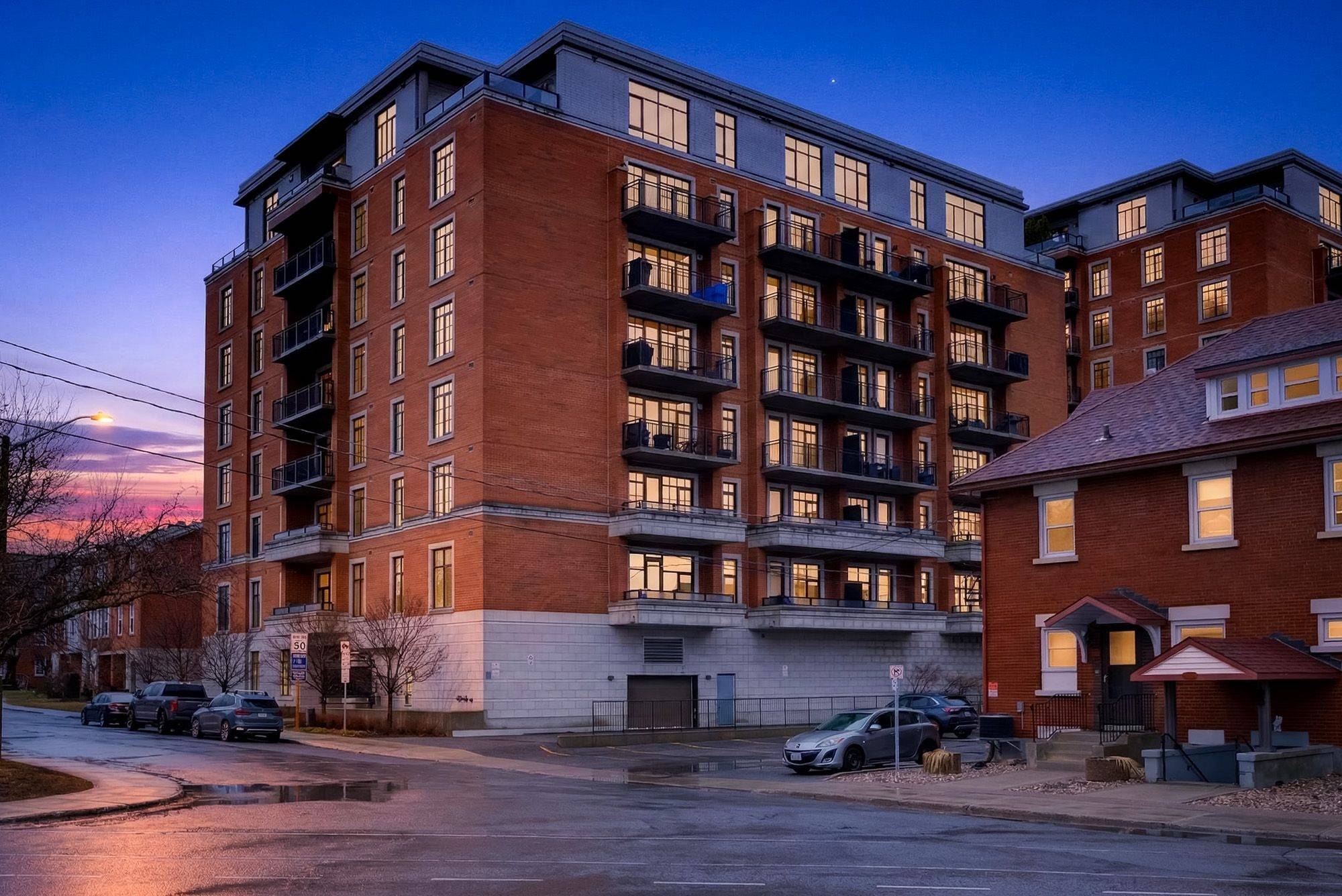 327 Breezehill AVE S #410, Dows Lake - Civic Hospital And Area, ON K1Y 1R6