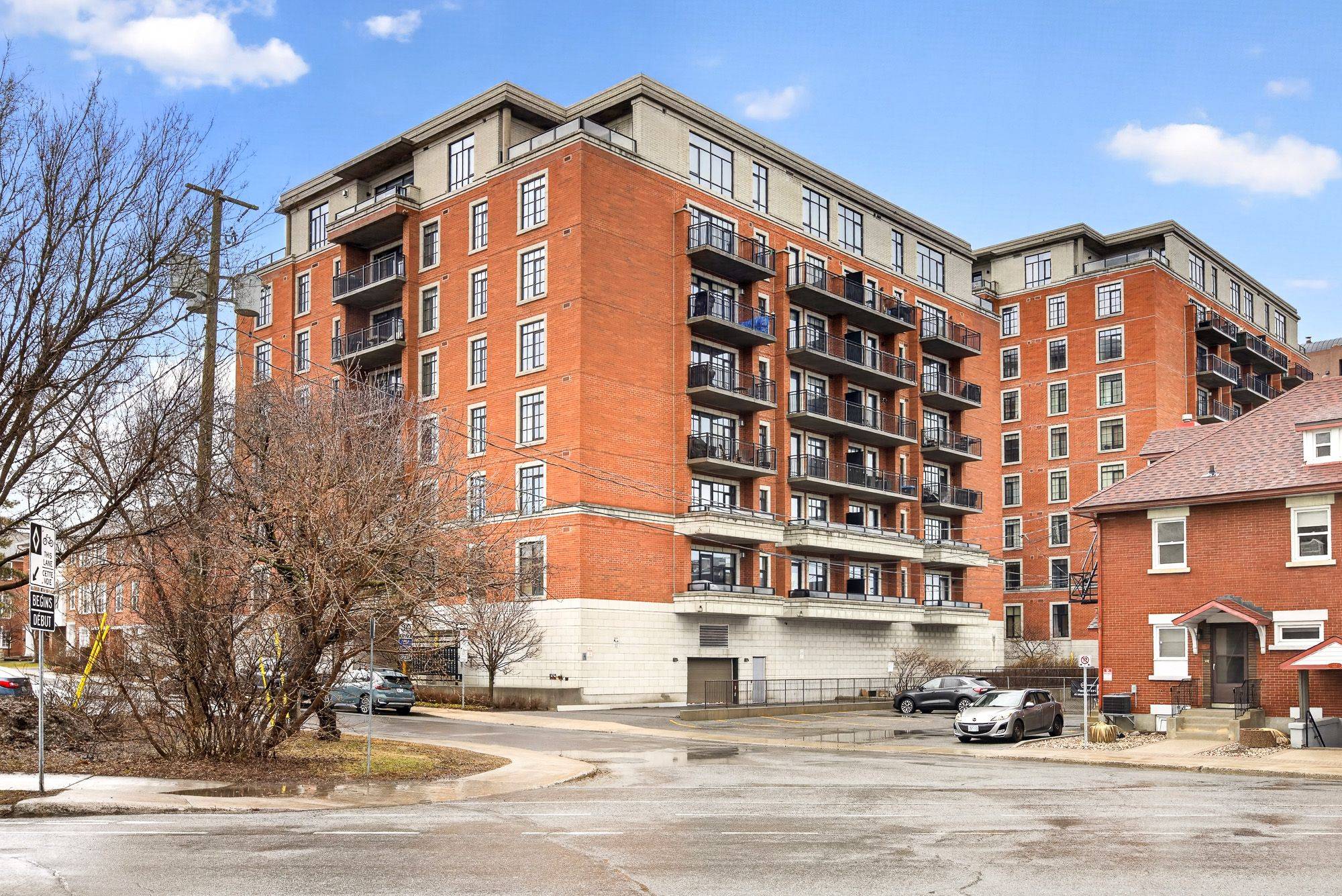 327 Breezehill AVE S #410, Dows Lake - Civic Hospital And Area, ON K1Y 1R6