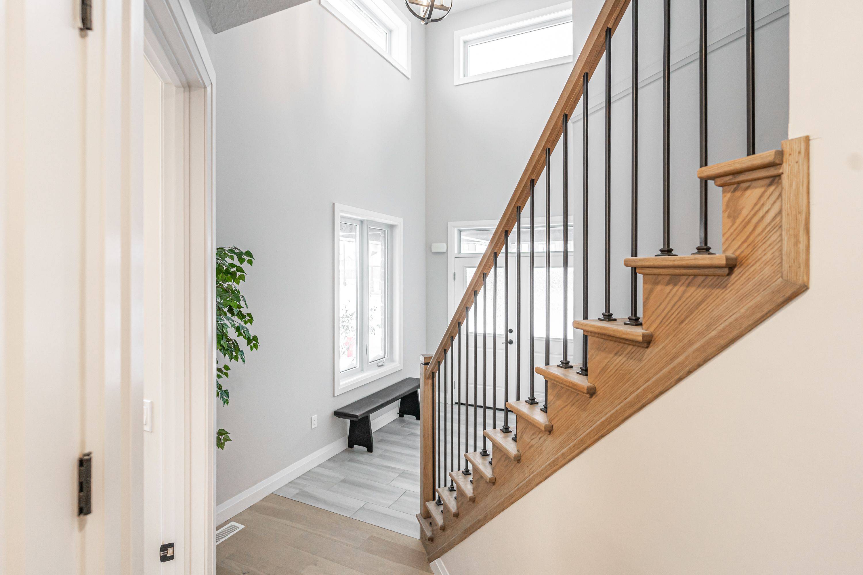 1 Tindall CRES, East Luther Grand Valley, ON L9W 7R9