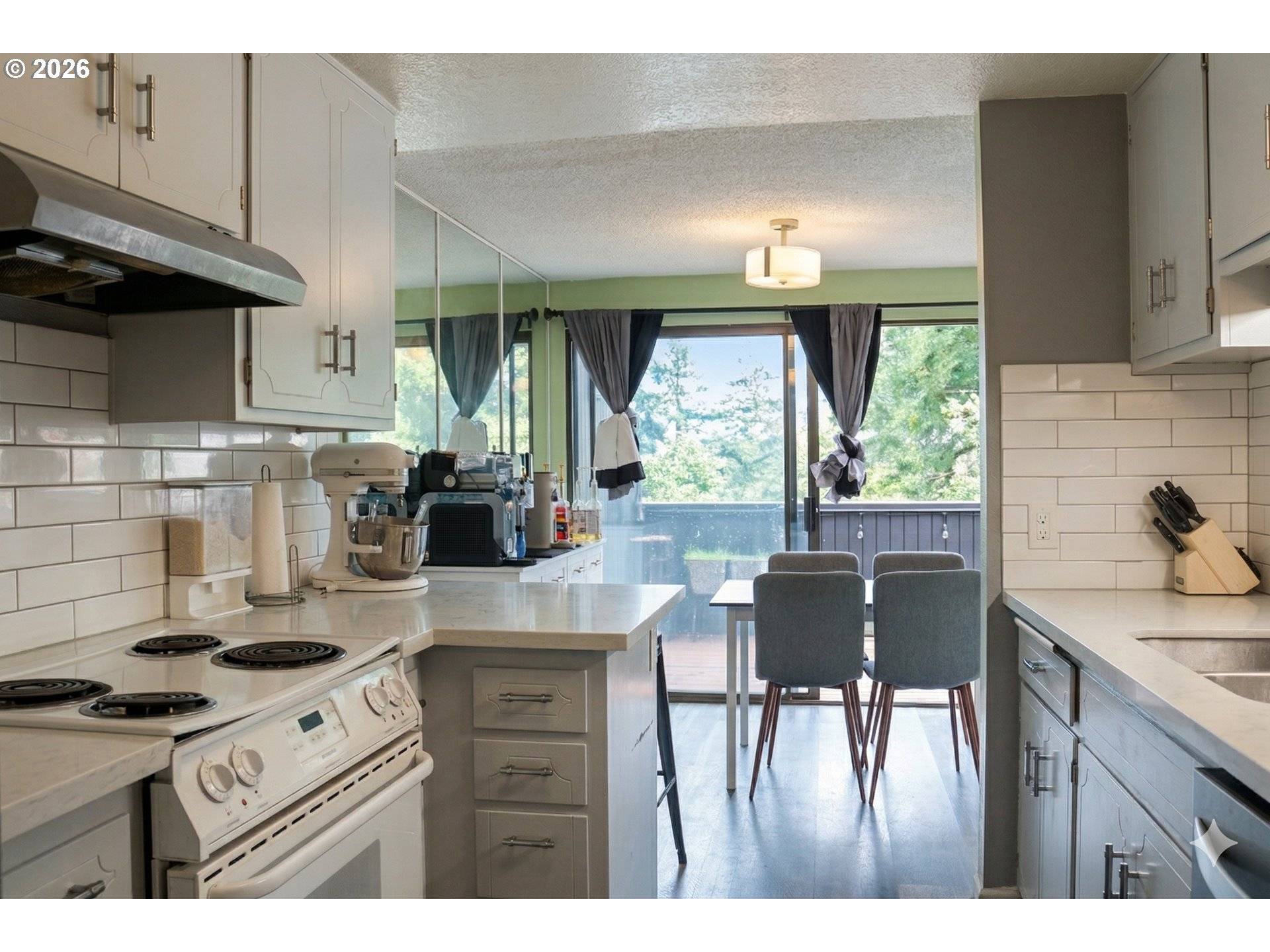 2646 WOODSTONE PL, Eugene, OR 97405