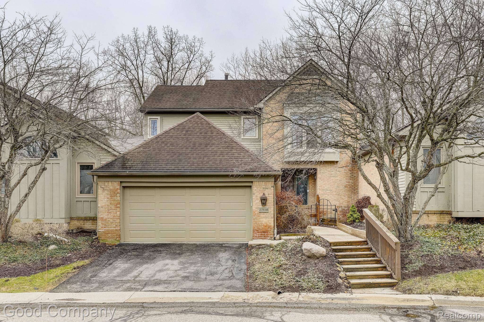 37446 Legends Trail DR, Farmington Hills, MI 48331