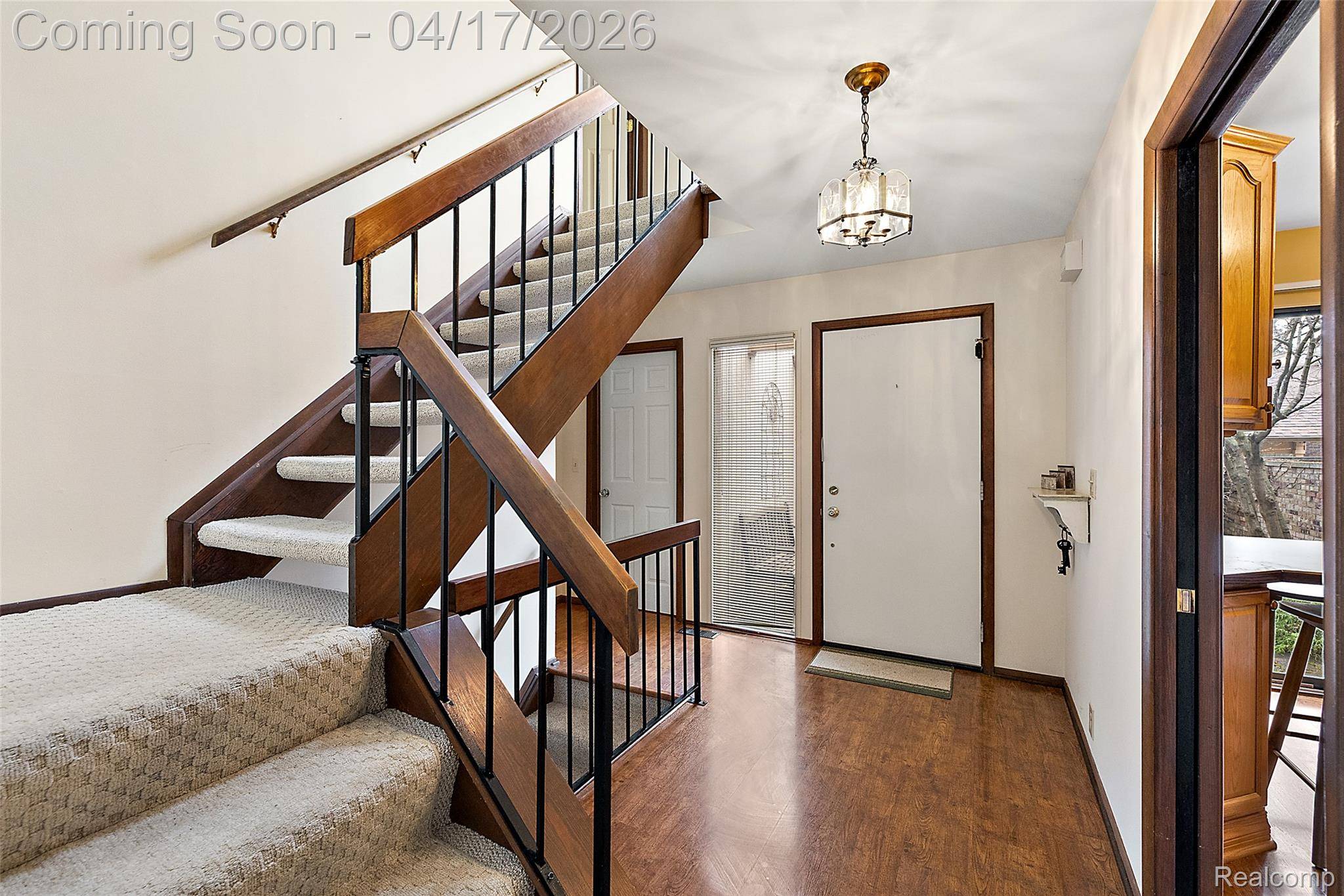 23243 Farmington RD, Farmington, MI 48336