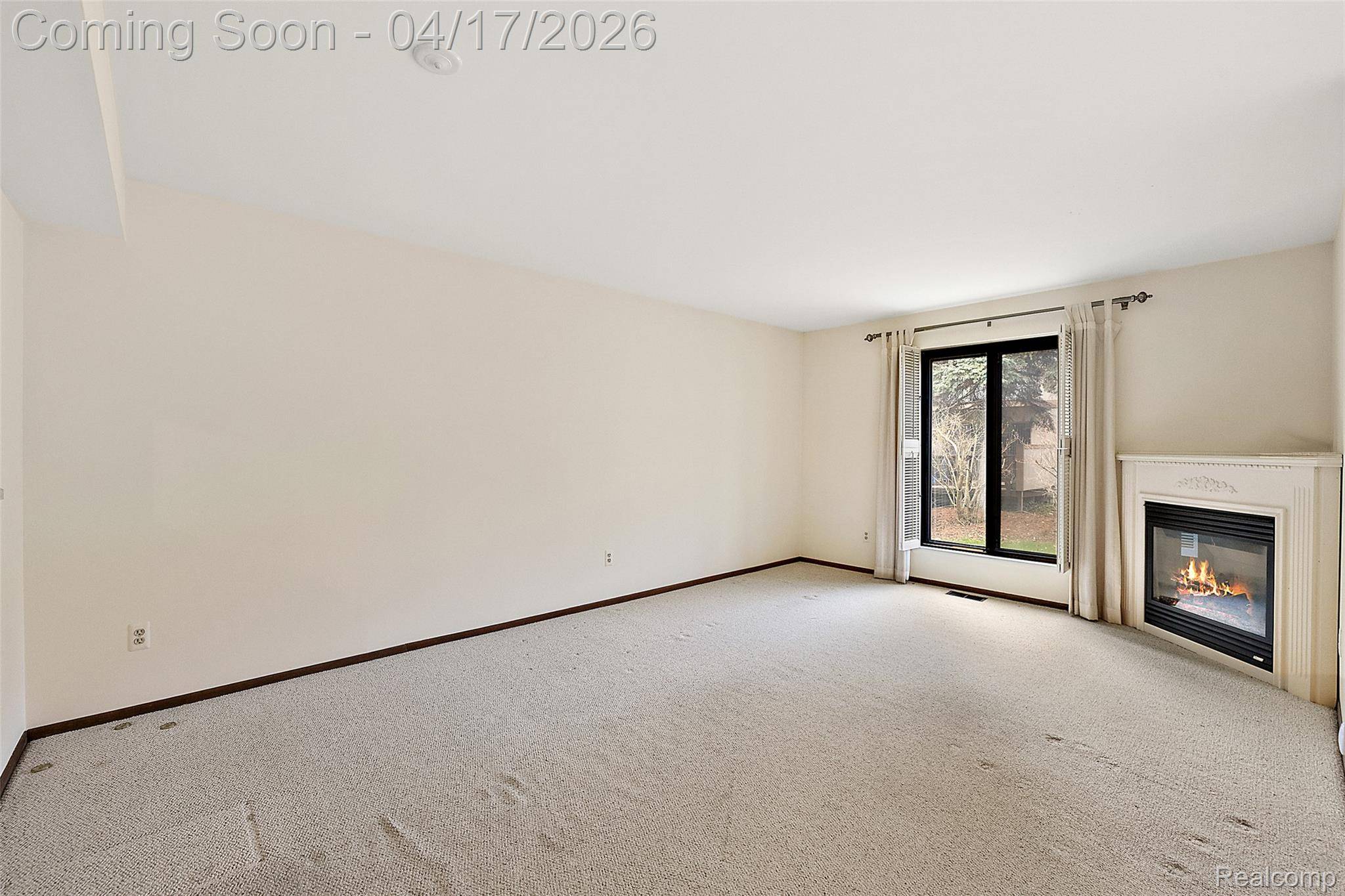 23243 Farmington RD, Farmington, MI 48336