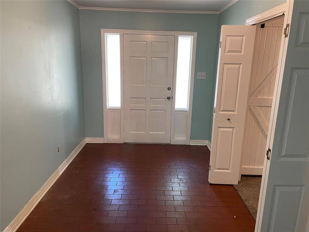 201 W Gilmer Street, Big Sandy, TX 75755