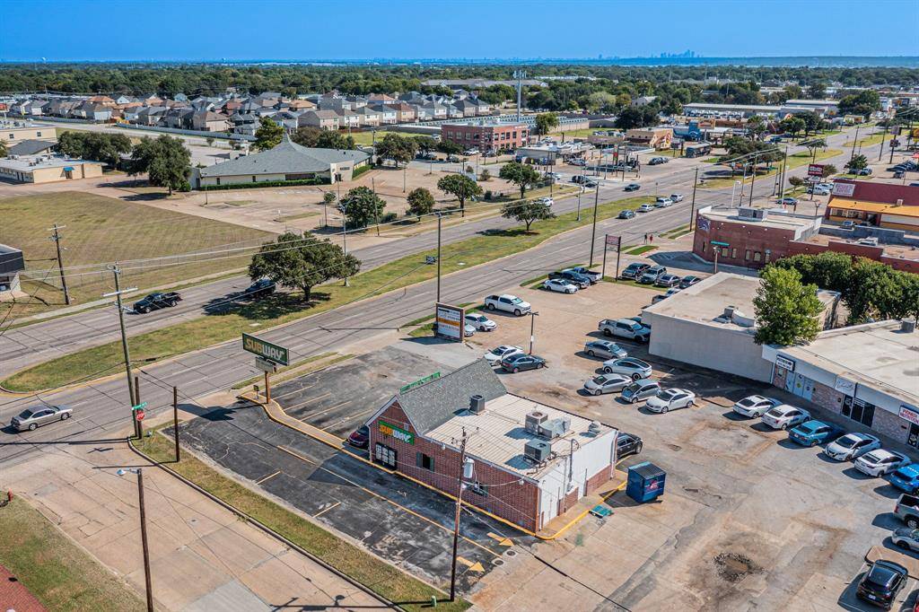 455 W Pioneer Parkway, Grand Prairie, TX 75051