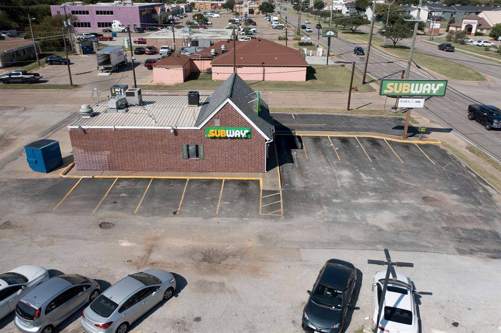 455 W Pioneer Parkway, Grand Prairie, TX 75051