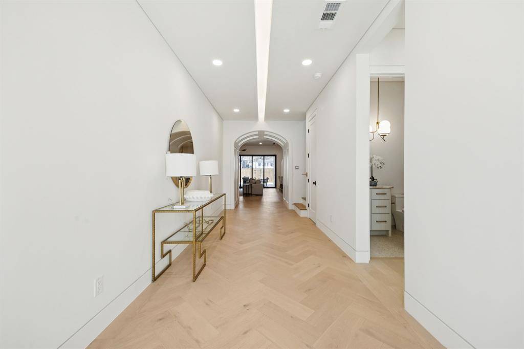 2015 Euclid Avenue, Dallas, TX 75206