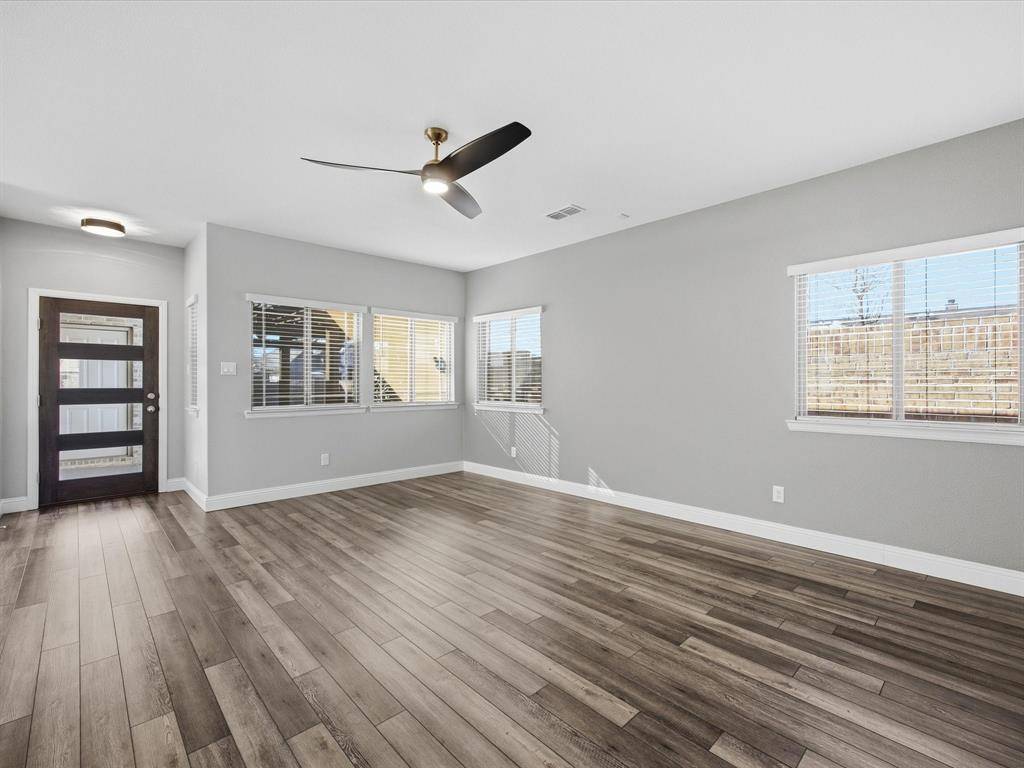 701 Presidio Street, Aubrey, TX 76227