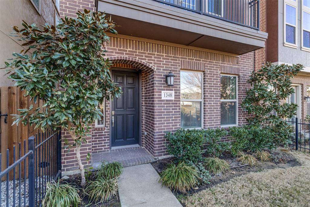1348 Arch Place, Dallas, TX 75215