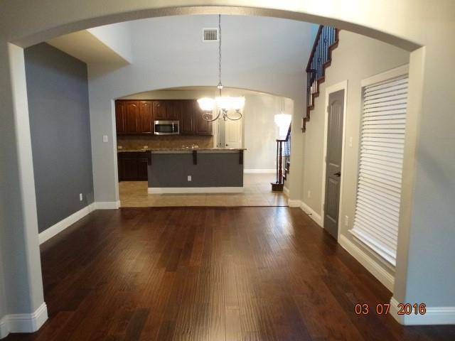 924 Eagle Creek Trail, Mckinney, TX 75072