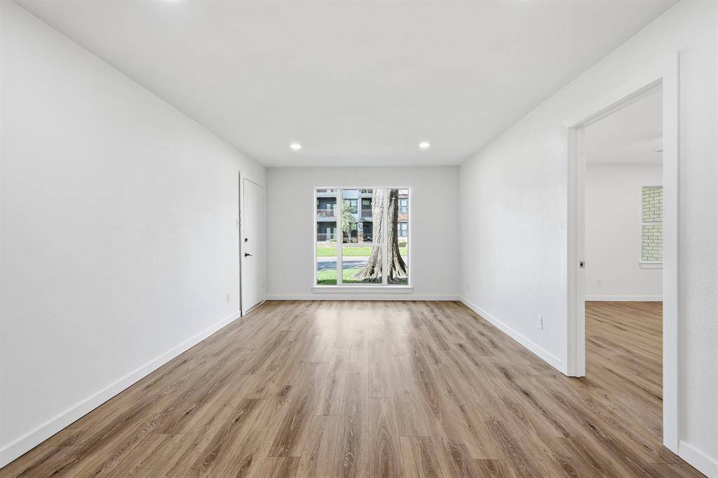 4816 Amesbury Drive #128, Dallas, TX 75206