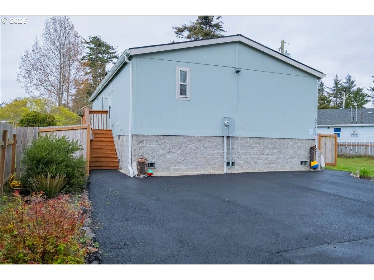 6289 SW JETTY AVE, Lincoln City, OR 97367