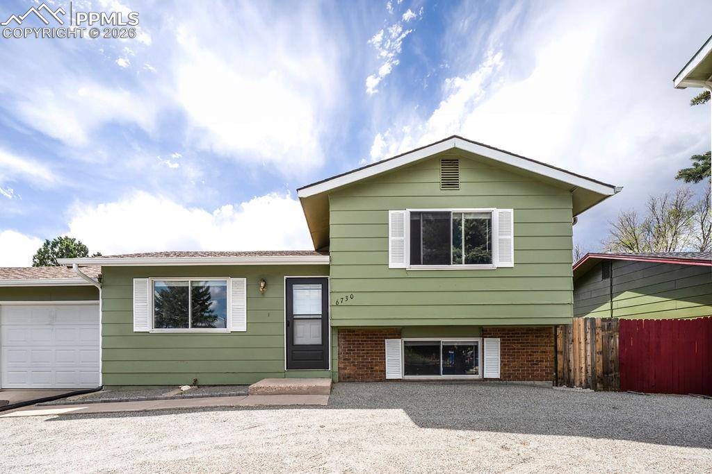6730 Goldfield DR, Colorado Springs, CO 80911