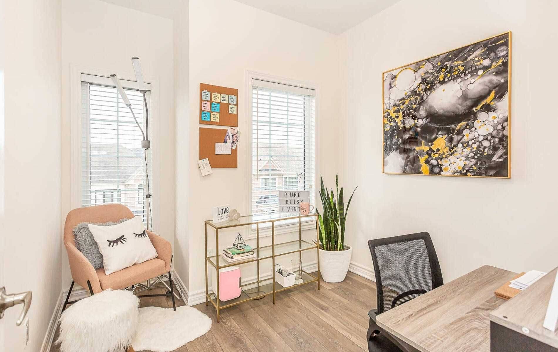 1186 Restivo LN, Milton, ON L9E 1N8