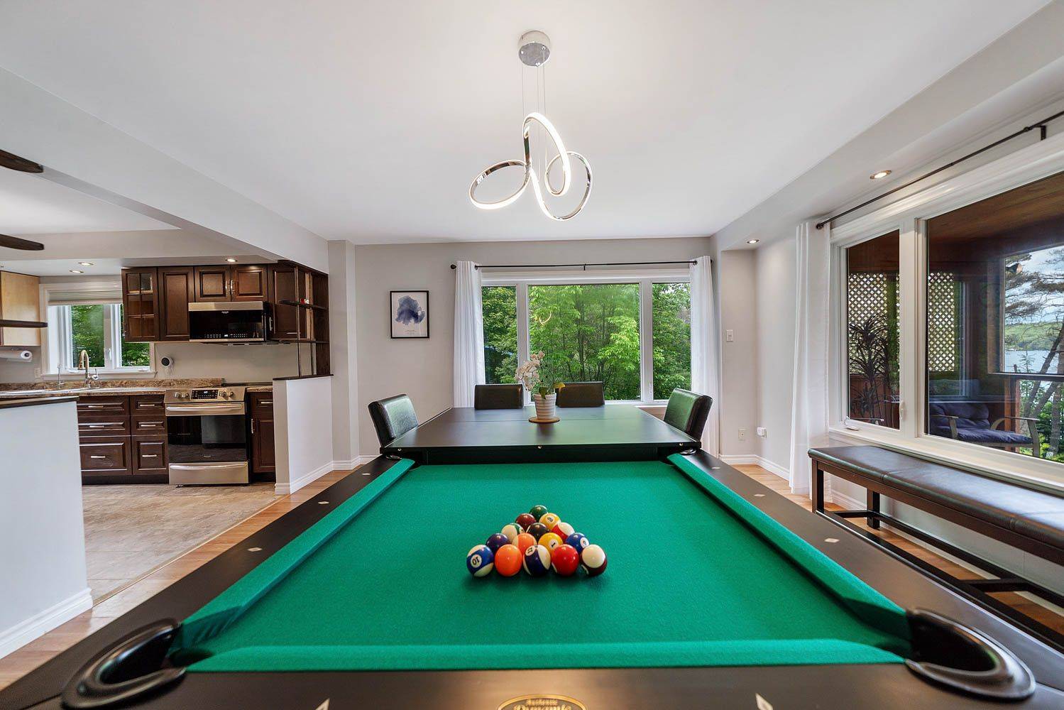 1033 Harvest Moon LN, Algonquin Highlands, ON K0M 1S0