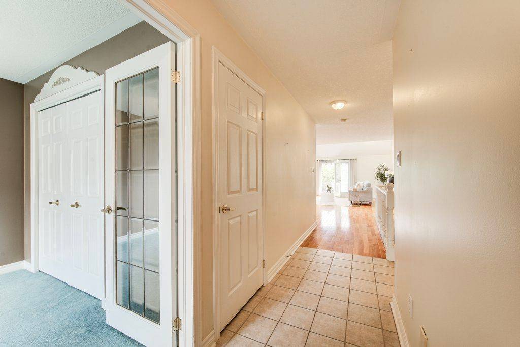 1198 Swan ST #1, North Dumfries, ON N0B 1E0