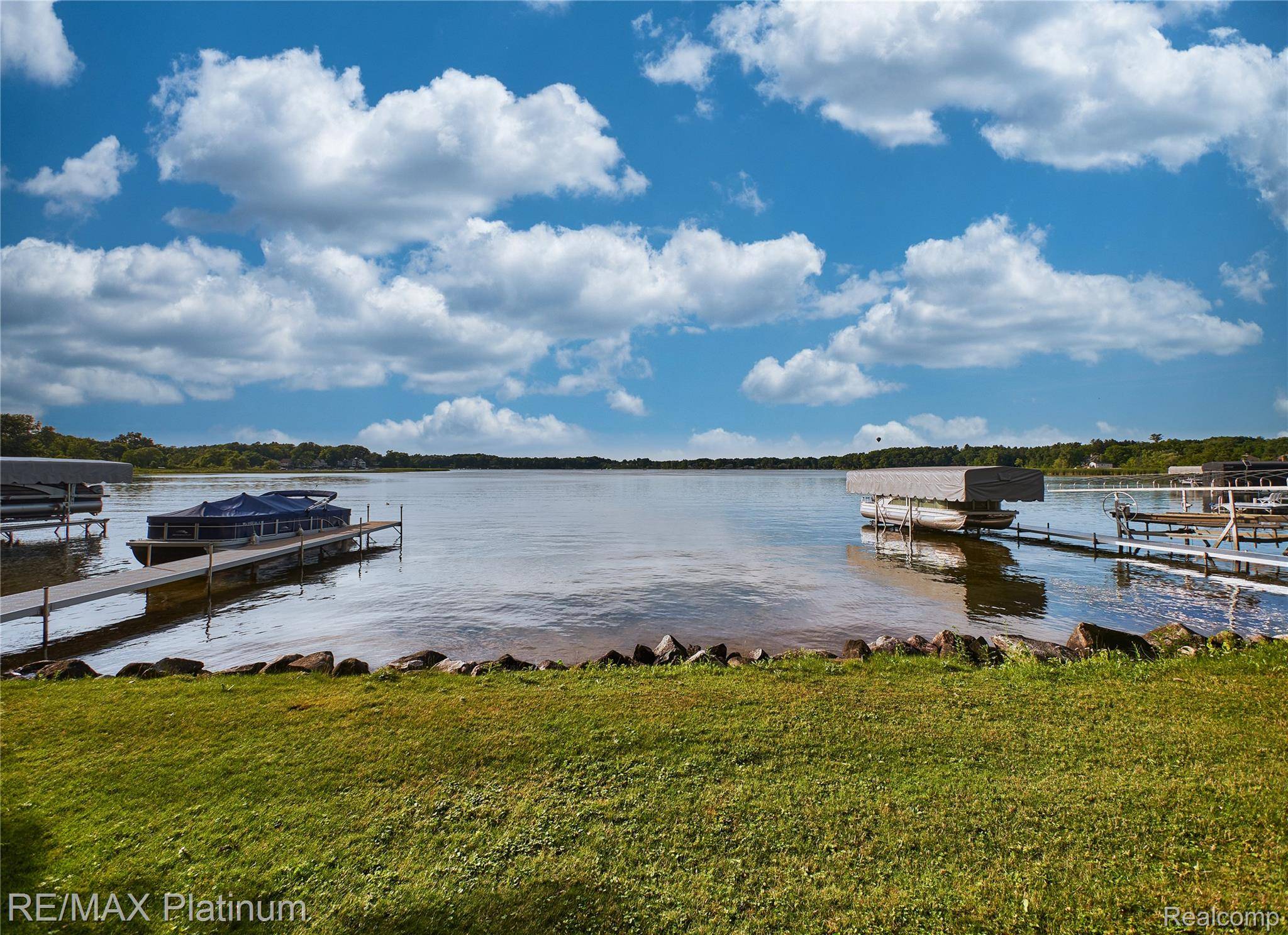 4358 SKUSA DR, Genoa Township, MI 48116