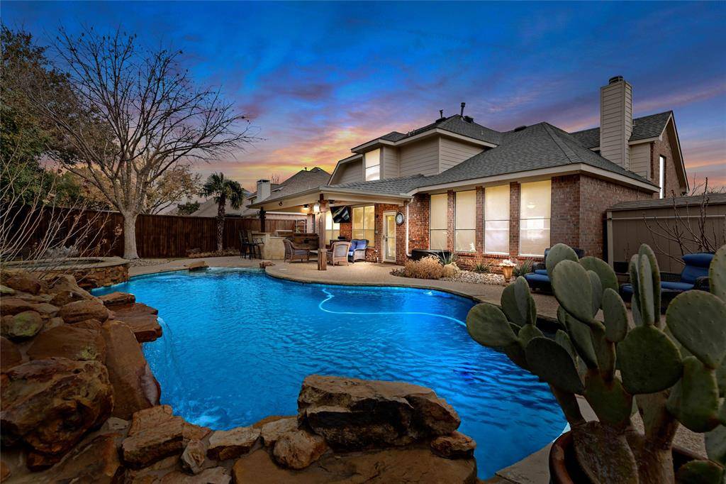 5709 Northcrest Drive, Flower Mound, TX 75028