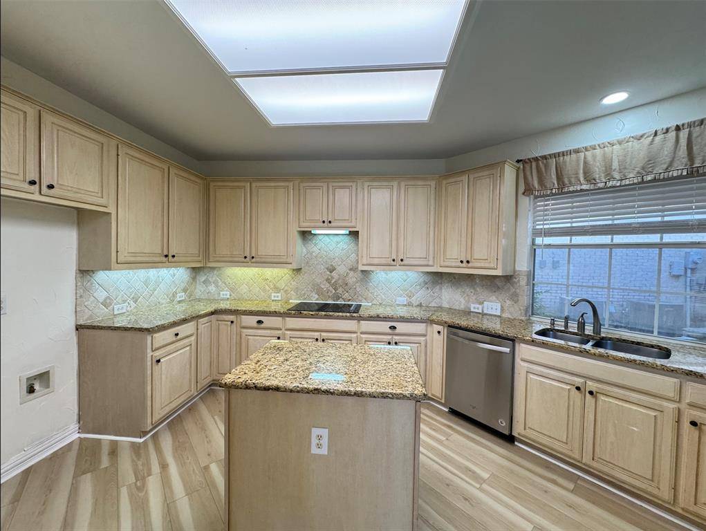 3720 Southport Drive, Plano, TX 75025