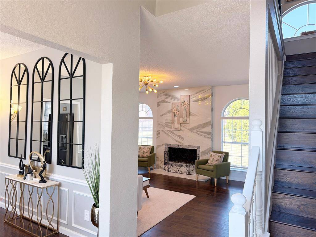 3317 Greenglen Circle, Carrollton, TX 75007