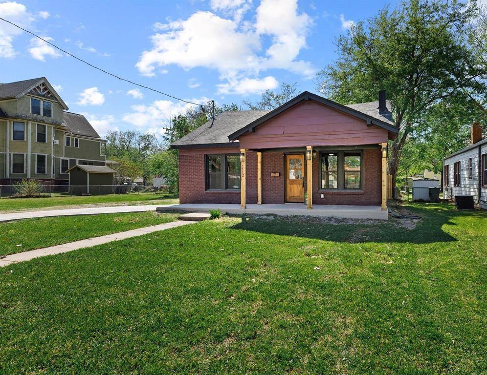 1112 S Travis Street, Sherman, TX 75090