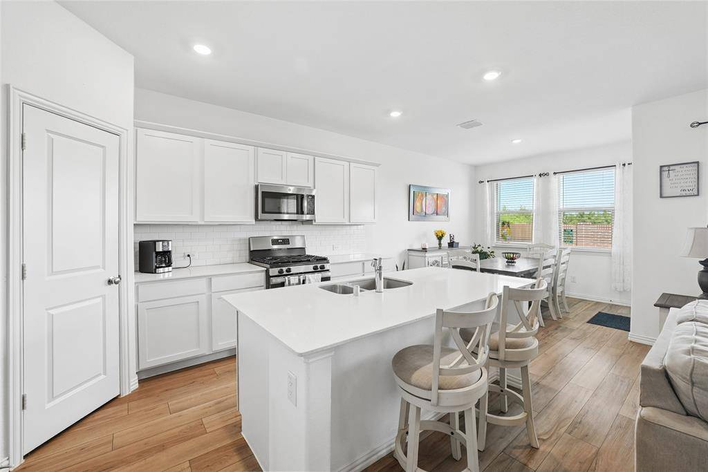 925 Garner Drive, Fate, TX 75087