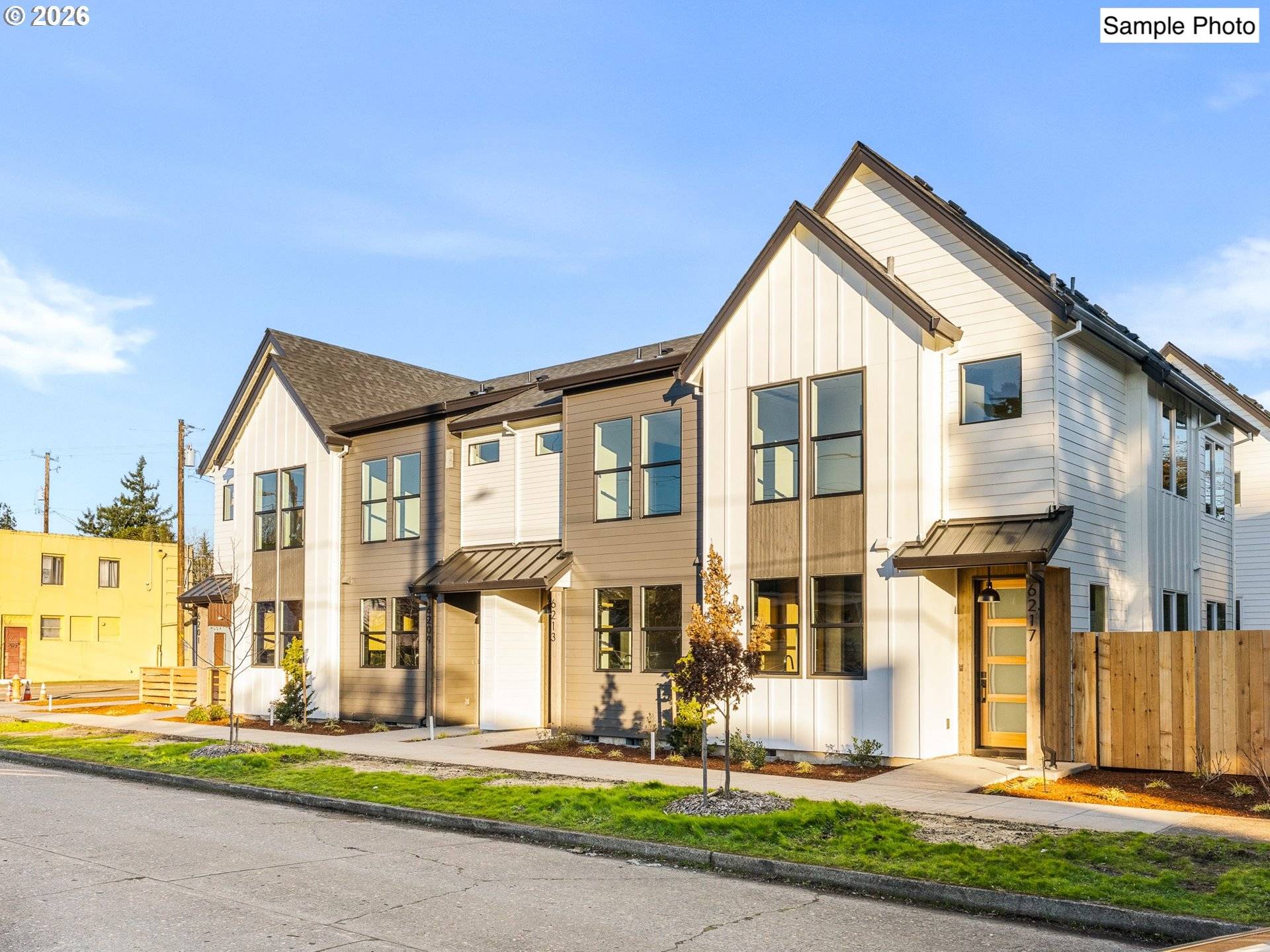 6142 NE Stanton ST, Portland, OR 97213