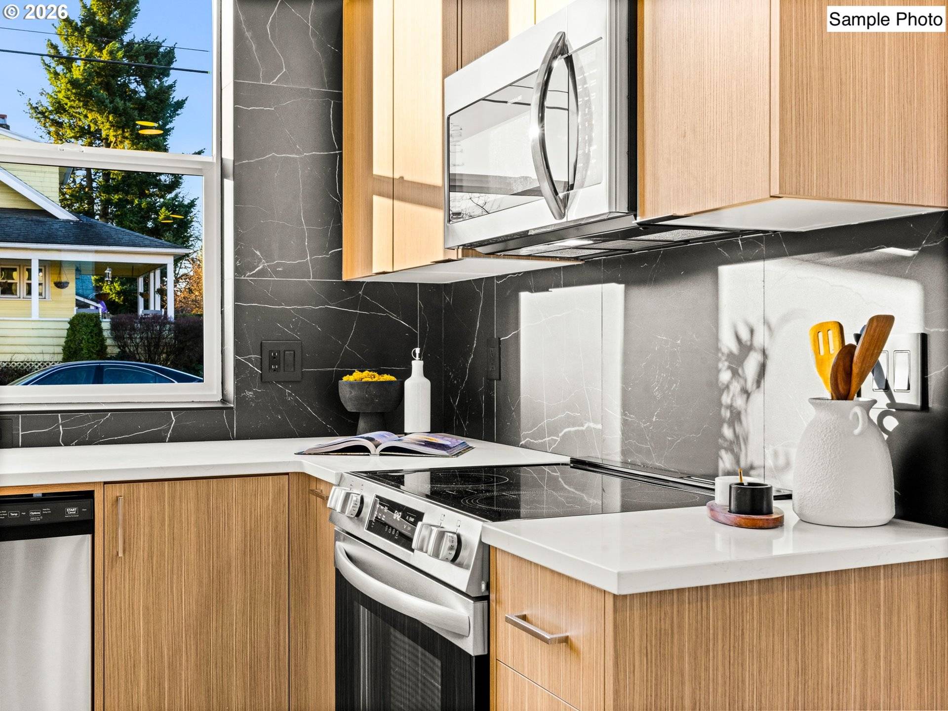 6142 NE Stanton ST, Portland, OR 97213