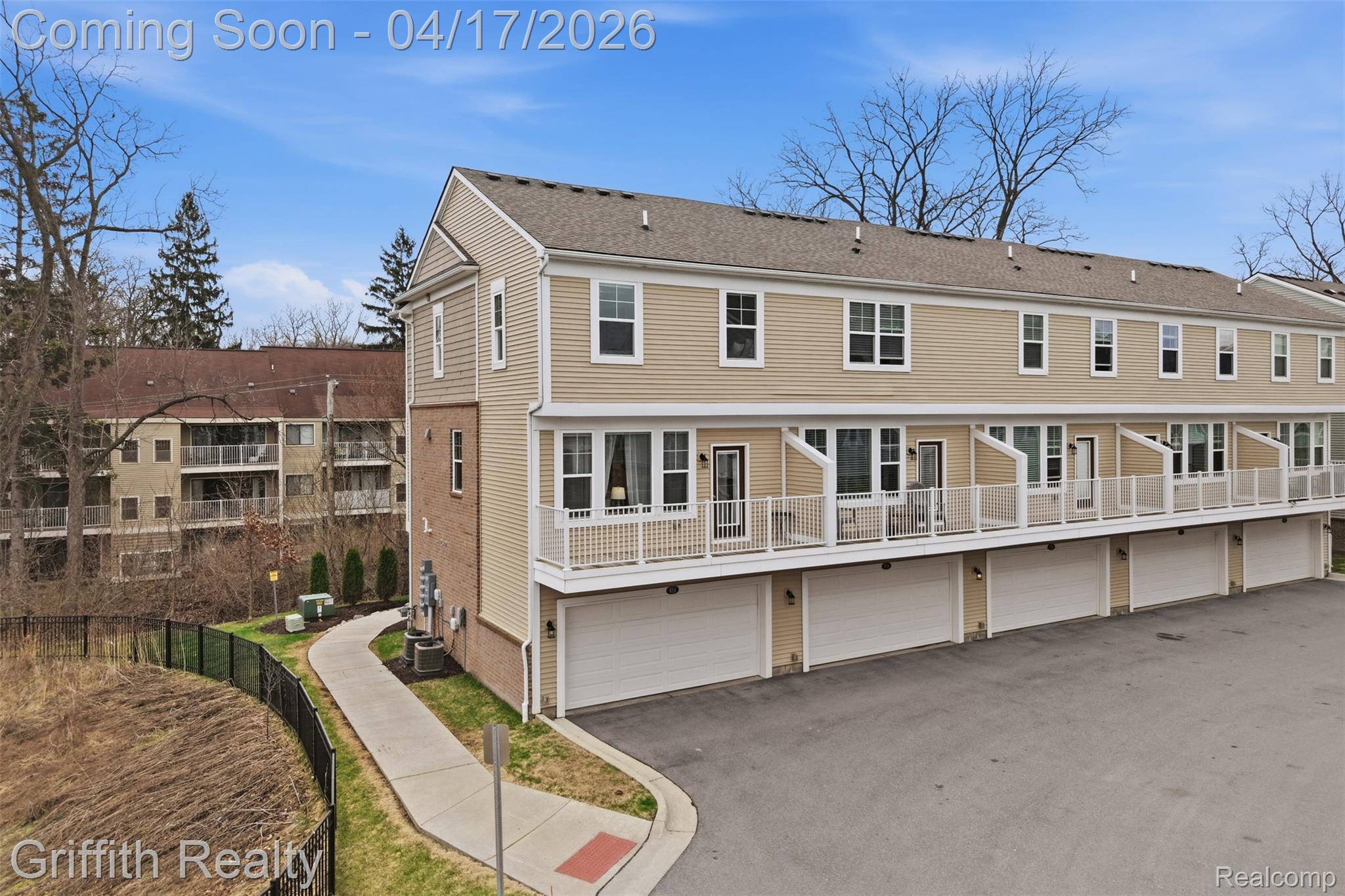 614 Anne AVE, Brighton, MI 48116