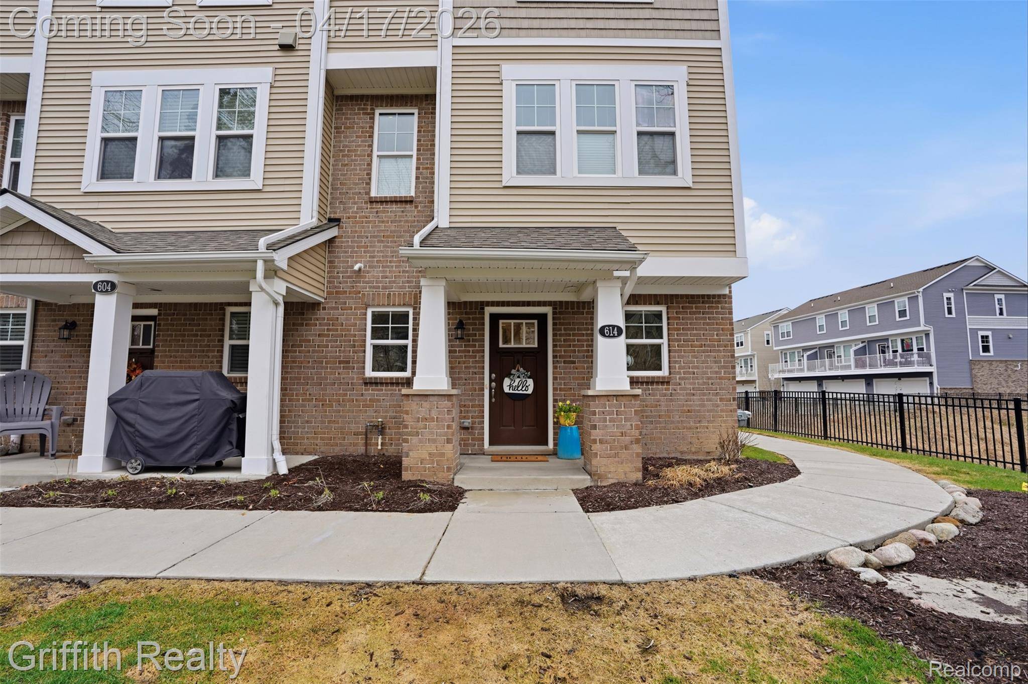 614 Anne AVE, Brighton, MI 48116