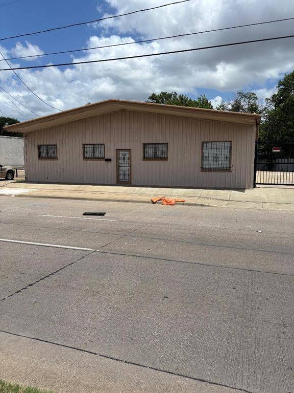 3306 Sylvan Avenue, Dallas, TX 75212