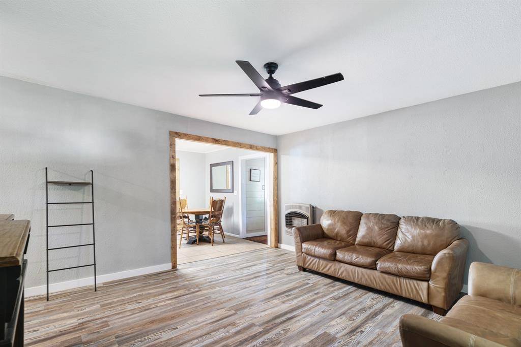 600 Sunset Street, Blossom, TX 75416