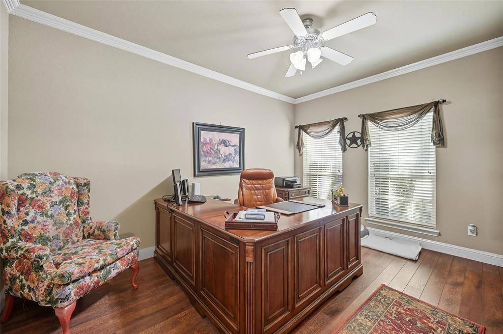 4501 Woodcrest Lane, Mansfield, TX 76063